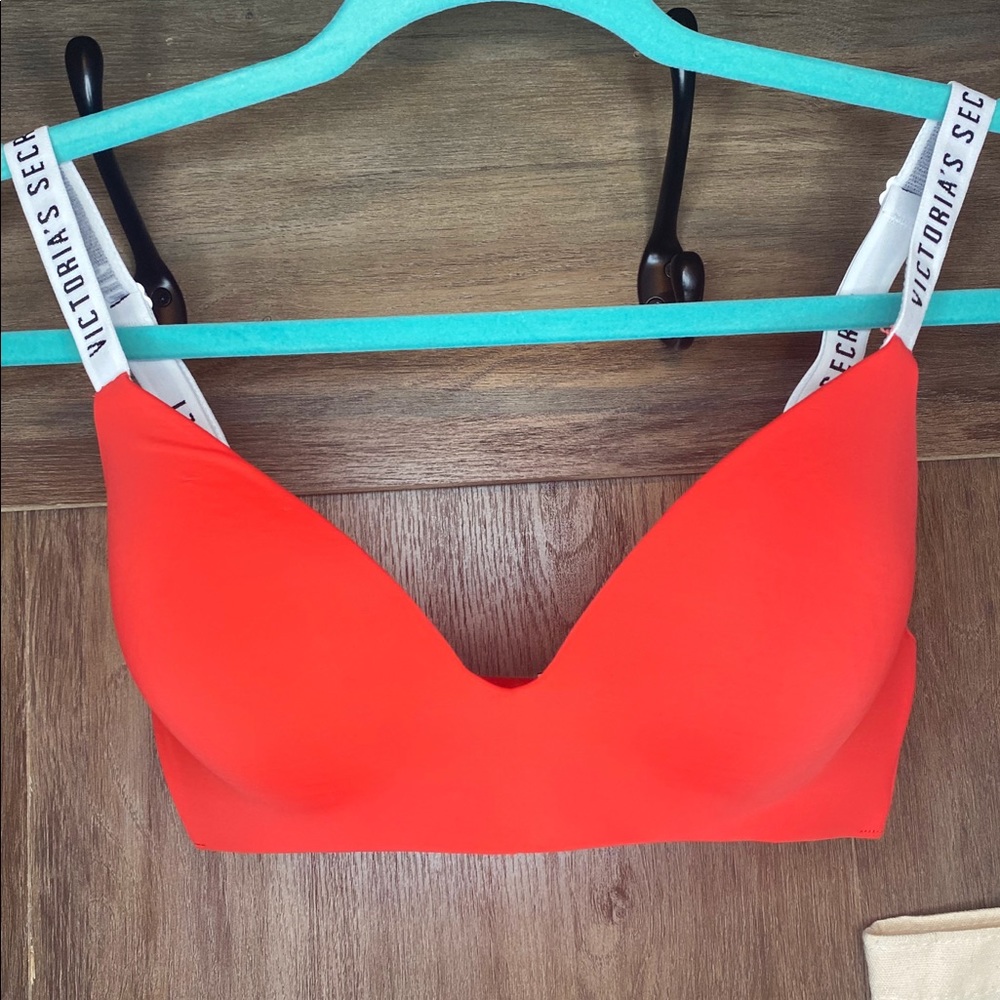 Victoria’s Secret bra